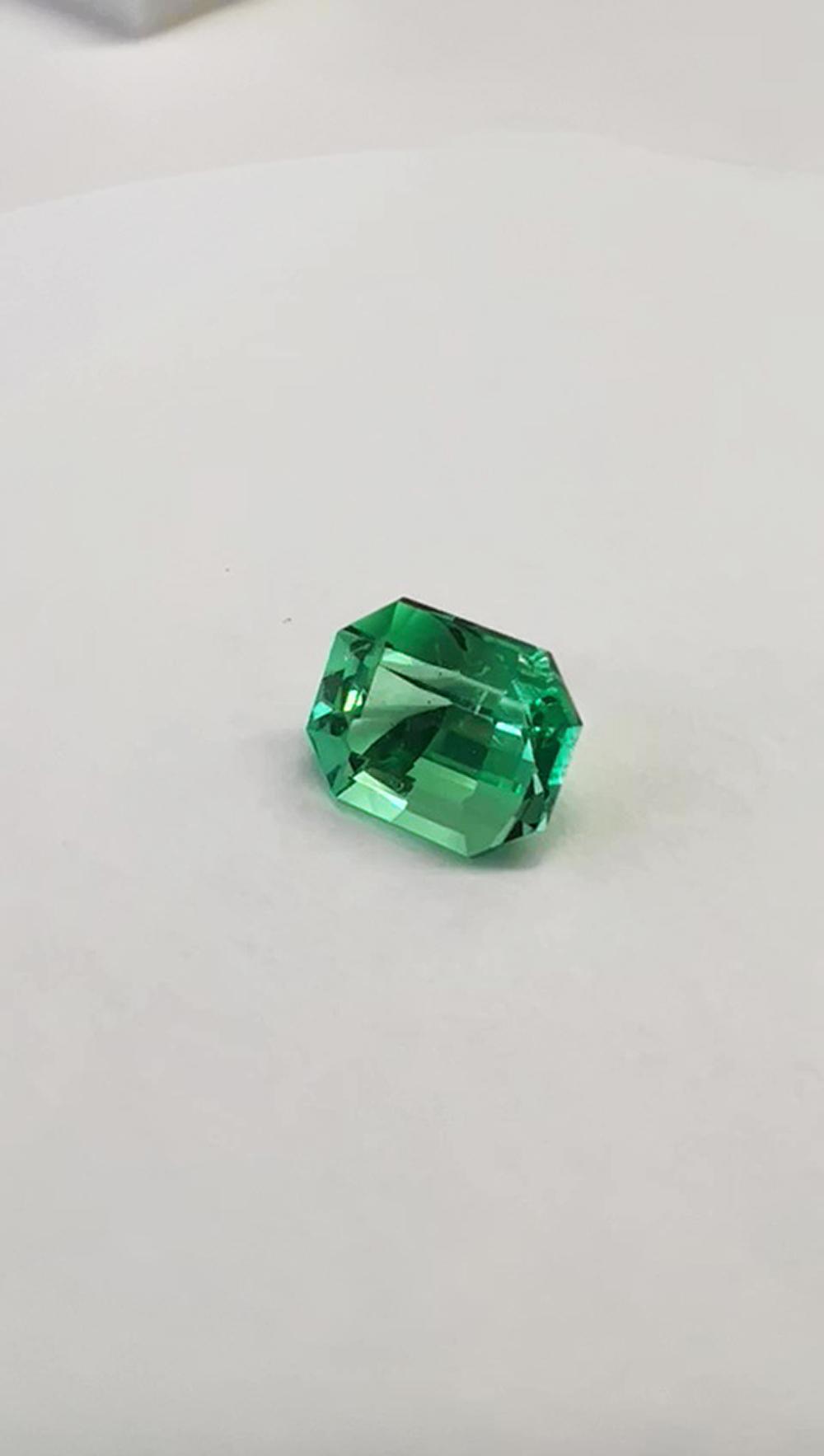 2.15 Ct. Colombian Emerald - Exceptional - Investment Grade 